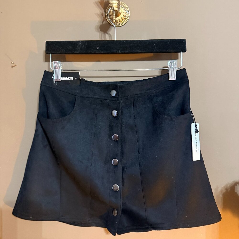 Express suede mini skirt, button front NWT sz 0